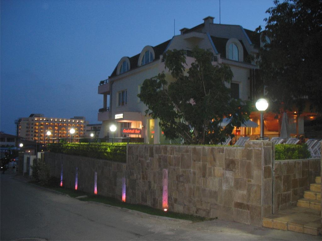סאני ביץ' Milennia Family Hotel מראה חיצוני תמונה