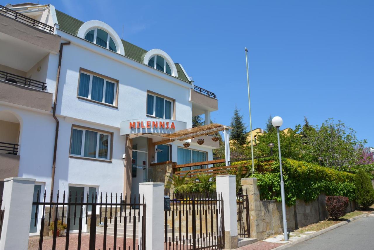 סאני ביץ' Milennia Family Hotel מראה חיצוני תמונה